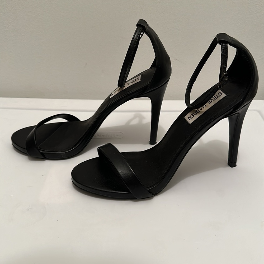 Steve Madden Black Leather Sandal Heel Stilettos
